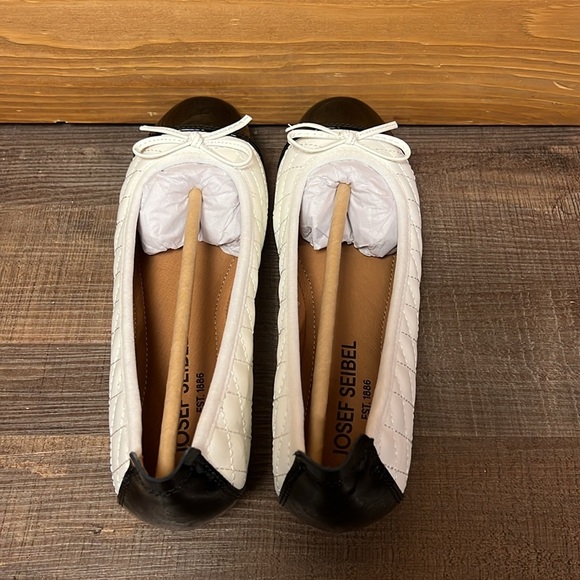 Josef Seibel Women’s 6 Patent Toe Black and White Ballet Flats Leather Comfort - Picture 3 of 10